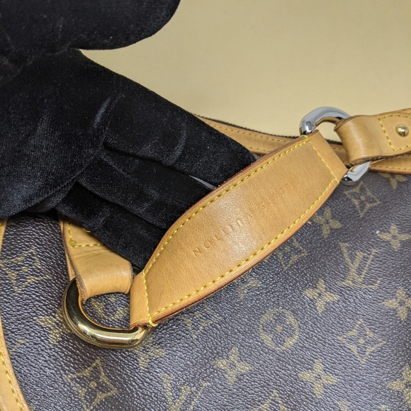Louis Vuitton  Tulum GM Monogram Canvas bag - Picture 8 of 14